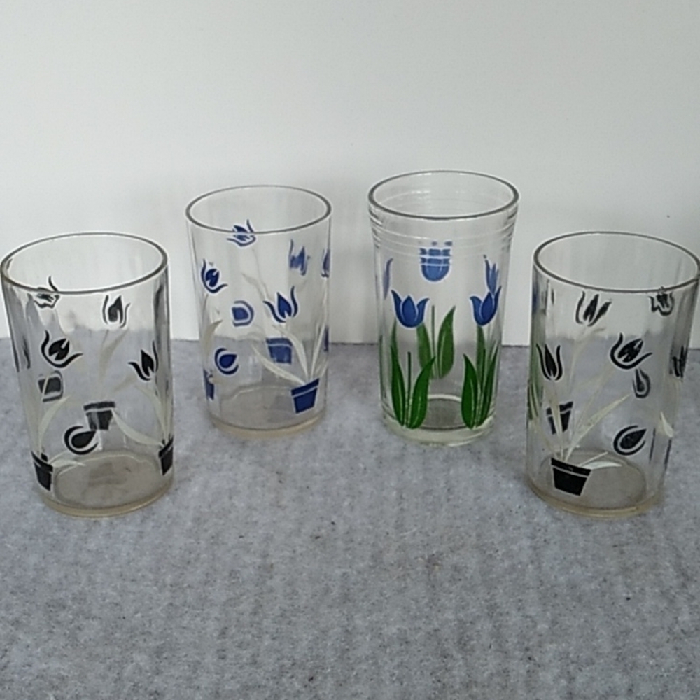 Vintage 1970s juice glasses